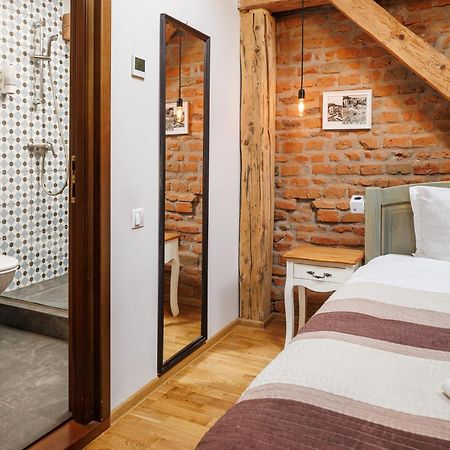 Wood House Republicii Hotel Brasov Exterior photo