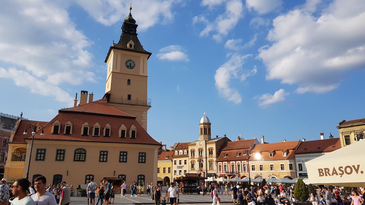 Wood House Republicii Hotel Brasov Exterior photo